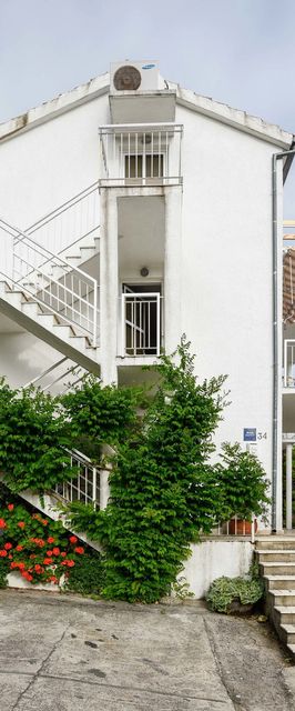 Apartments Jane Perna II