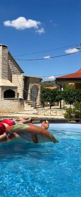 House Runaway Cottage Unešić