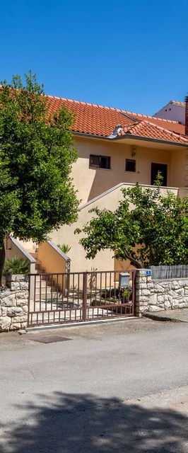 Apartment Nikica Mirca