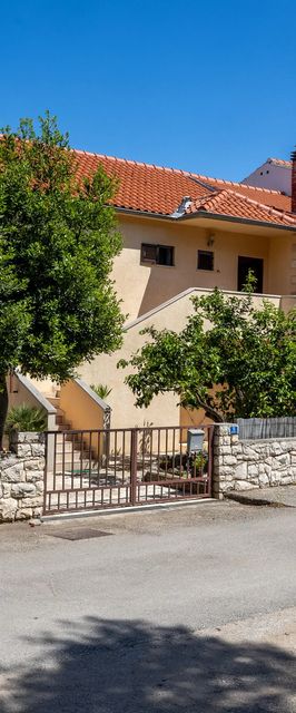 Apartment Nikica Mirca