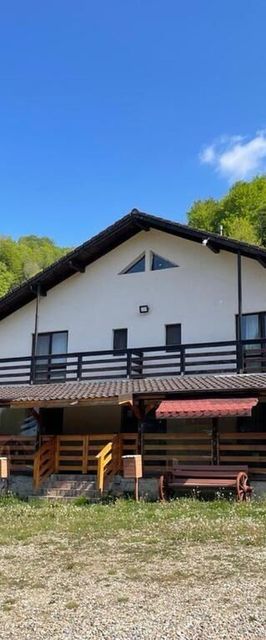 Cabana Turistică Izvorul Muntelui Budacu de Sus