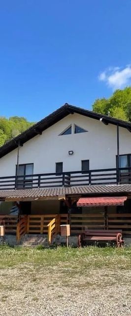 Cabana Turistică Izvorul Muntelui Budacu de Sus