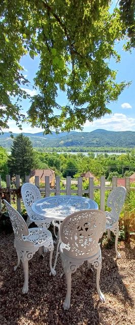 Fecskefészek Vendégház  Dunakanyar Nagymaros