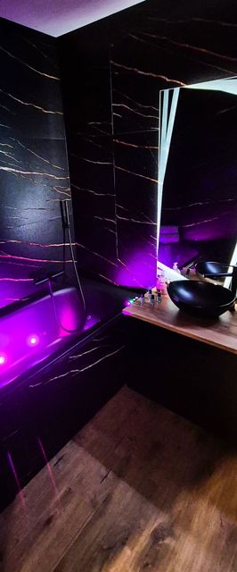 Apartament Nowy Targ Pod 27 wanna z hydromasażem, klimatyzacja