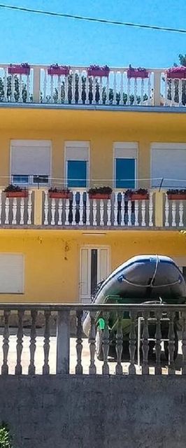 Apartments Niko Donji Karin