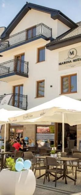 Marina Mielno Kompleks Wypoczynkowy z widokiem na jezioro