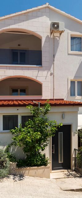 Apartman Bol - CDB849