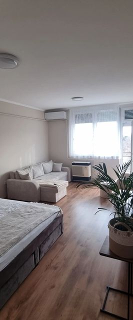 First Flat Apartman Békés