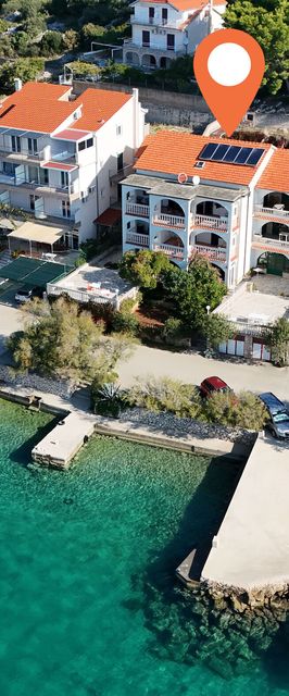 Apartment and Rooms Ive Tisno