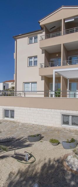 Apartments Milenko Vodice