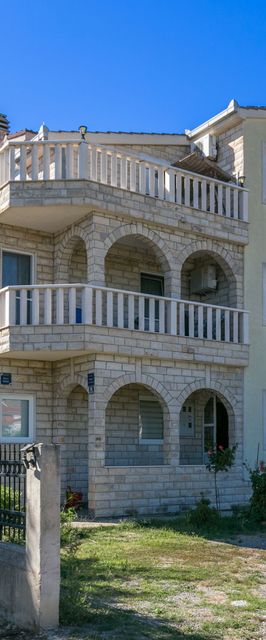 Apartmanok Parkolóhellyel Kastel Stafilic, Kastela - 24155 Kaštel Štafilić