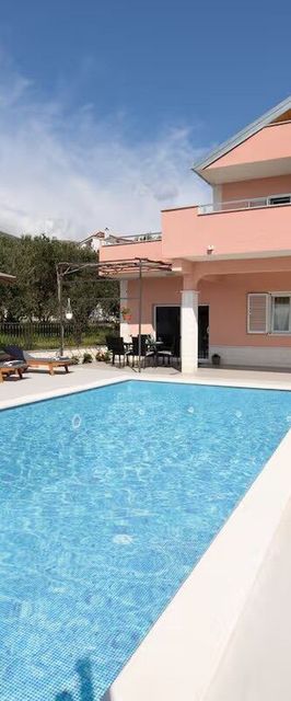 Apartmanok Medencével Kastel Stari, Kastela - 24273 Kaštel Stari