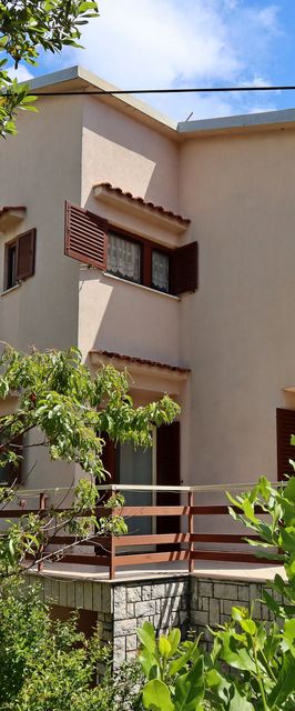 Apartmanok Parkolóhellyel Selce, Crikvenica - 24439 Selce