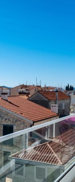 Apartmanok Parkolóhellyel Seget Donji, Trogir - 24577 Seget Donji