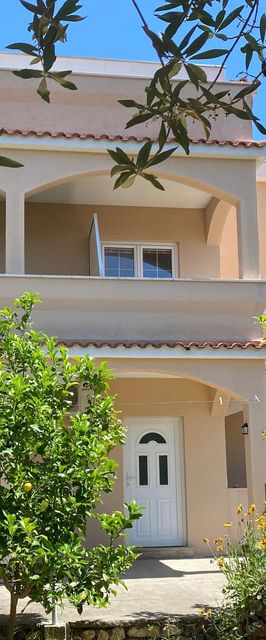 Apartmanok Parkolóhellyel Lopar, Rab - 24597 Lopar