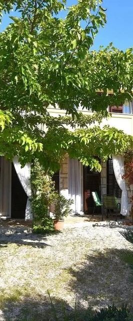Apartmanok Parkolóhellyel Banjol, Rab - 24672 Banjol