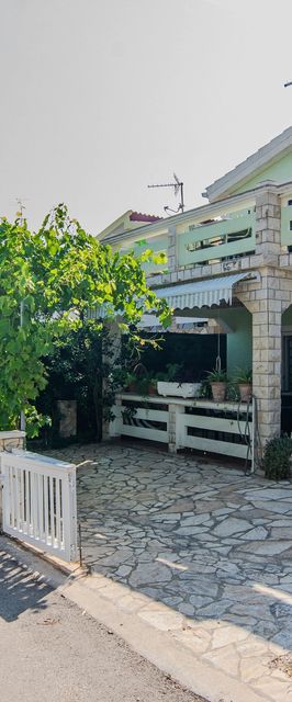 Apartmanok A Tenger Mellett Vir - 24741