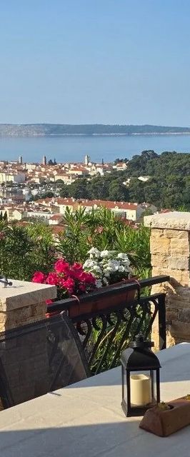 Apartmanok Parkolóhellyel Palit, Rab - 24756 Palit