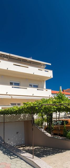 Apartmanok Parkolóhellyel Punat, Krk - 24864 Punat