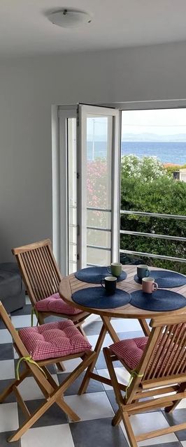 Apartmanok A Tenger Mellett Mirca, Brac - 24865 Mirca