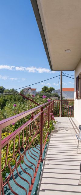 Apartmanok Parkolóhellyel Kastel Stafilic, Kastela - 24918 Kaštel Štafilić