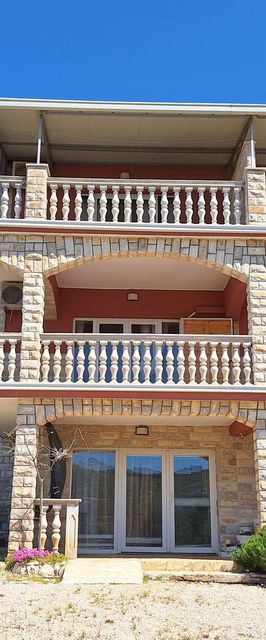 Apartmanok Parkolóhellyel Grebastica, Sibenik - 24934 Grebaštica