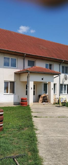 Casa Monica Târgu Cărbuneşti