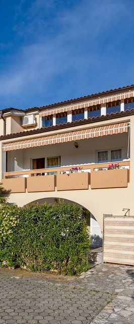 Apartmanok Parkolóhellyel Punat, Krk - 24854 Punat