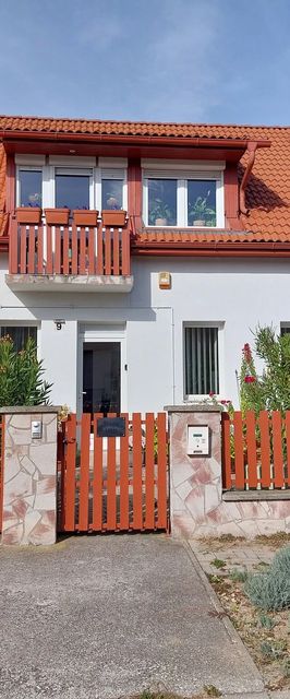 Virágos Lakás Győr