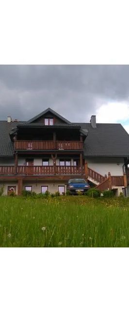 Dom na Skale Rabe, Czarna