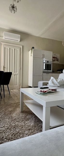  City Centre Piac View Apartment