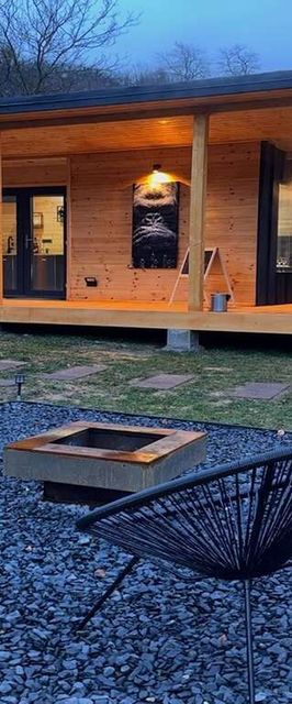 Crown Hills Resort Tiny House Chiuiești