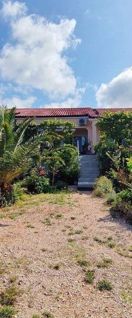 Apartmanok Parkolóhellyel Barbat, Rab - 25028 Barbat