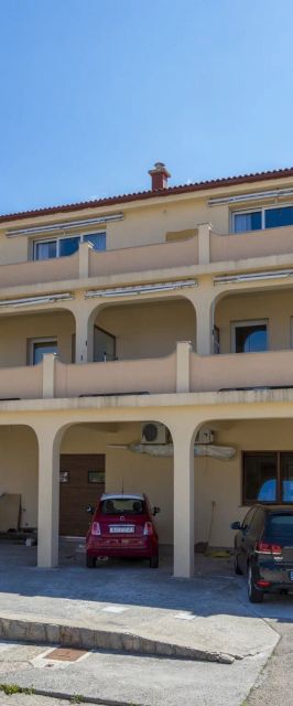 Apartments Ninac Klenovica