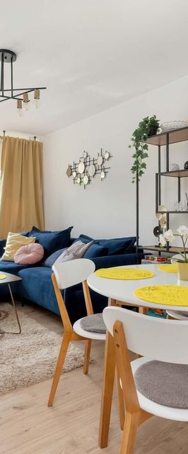 Obrońców Wybrzeża 10C | Jasny Apartament | Biurko