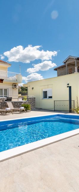 Apartment Neda with Jacuzzi Bilice