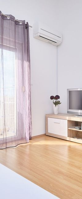 Apartment Mark Split