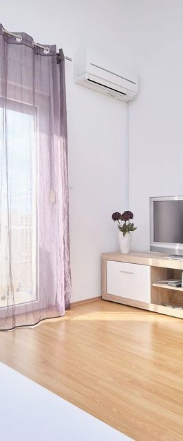 Apartment Mark Split