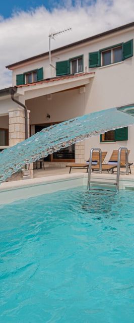 Villa V4 with pool Vodice