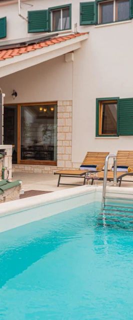 Villa V4 with pool Vodice