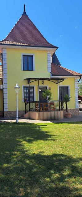 Udvaros Villa Balatonlelle