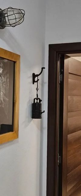 Casa de sub Hășmaș Bãlan