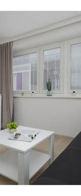 Chmielna 35 Funkcjonalny Apartament w Centrum Warszawa
