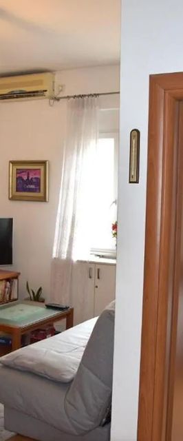 Old Town Art Apartment Split