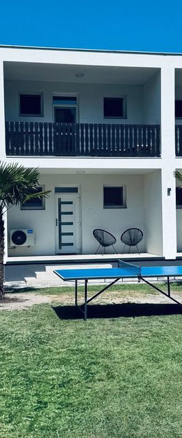 Balaton a kertben, Villa, Balatonfenyves