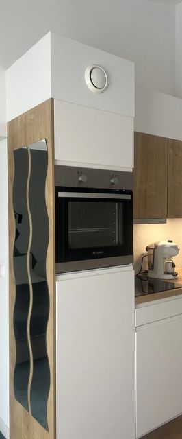 Apartament niebieski centrum Sarbinowo w budynku z restauracją