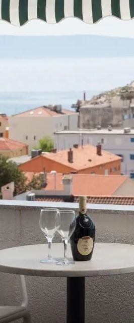 Apartment Town and Beach Experience Makarska