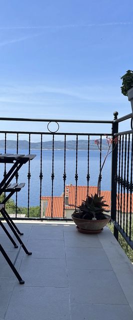 Apartment Brela Old stone House