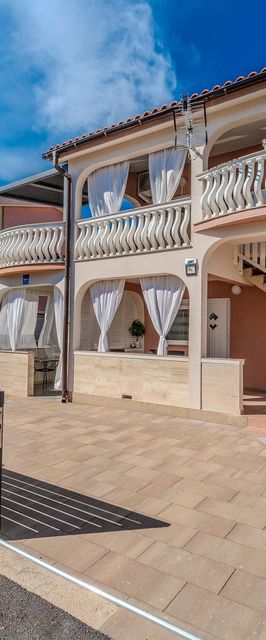 Apartment Sinanovic Vir II