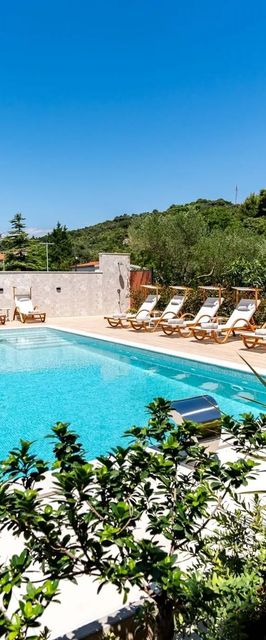 Apartmanok Medencével Palit, Rab - 24995 Palit